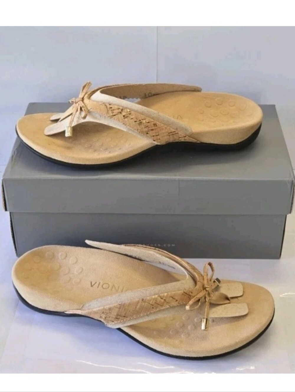 Vionic Bella II Gold Cork Toe-Post Sandal Flip Flop Women's